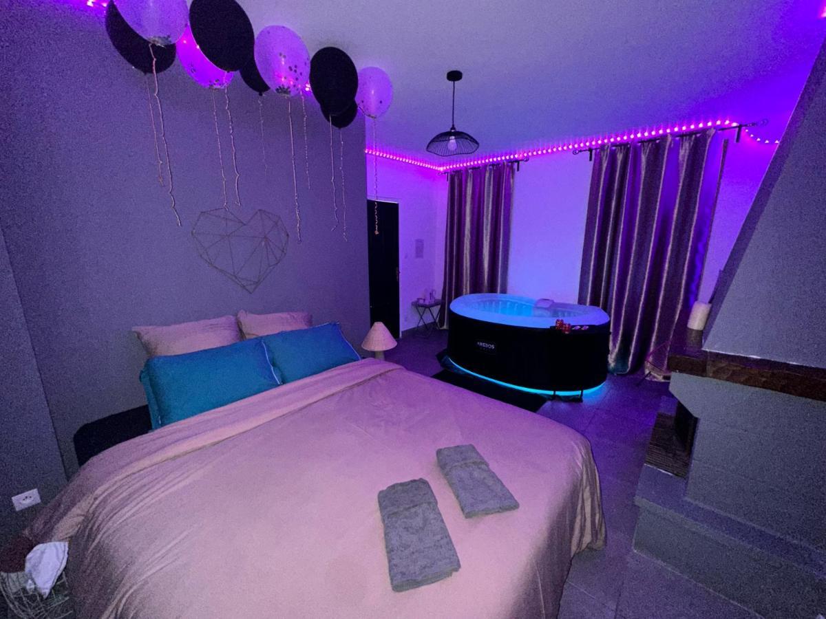 Love Room Avec Jacuzzi Proche Paris Et Roissy Cdg Persan Eksteriør bilde